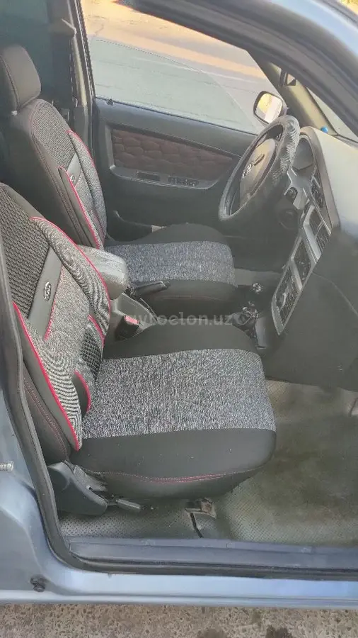 Daewoo Nexia II — 3