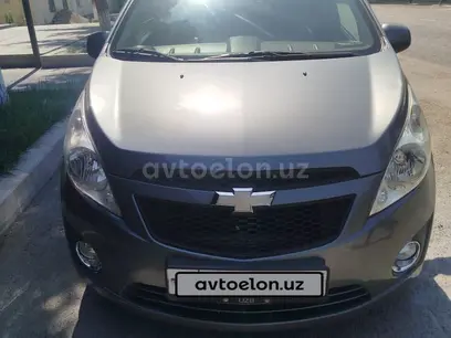 Мокрый асфальт Chevrolet Spark, 2 позиция 2016 года, КПП Механика, в Фергана за 6 000 y.e. id6477316
