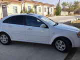Белый Chevrolet Lacetti, 3 позиция 2013 года, КПП Автомат, в Китабский район за 7 900 y.e. id6728870, Фото №1