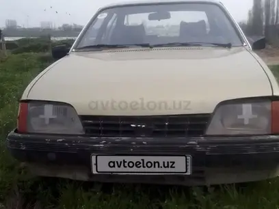 Opel Rekord 1985 yil, КПП Mexanika, shahar Zangiota uchun ~653 у.е. id5189005