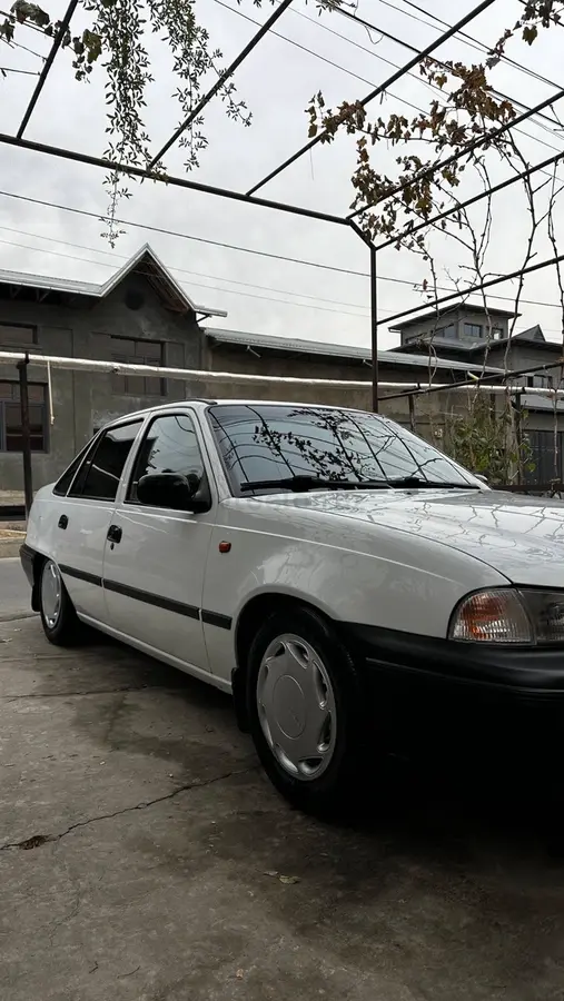Daewoo Nexia — 2