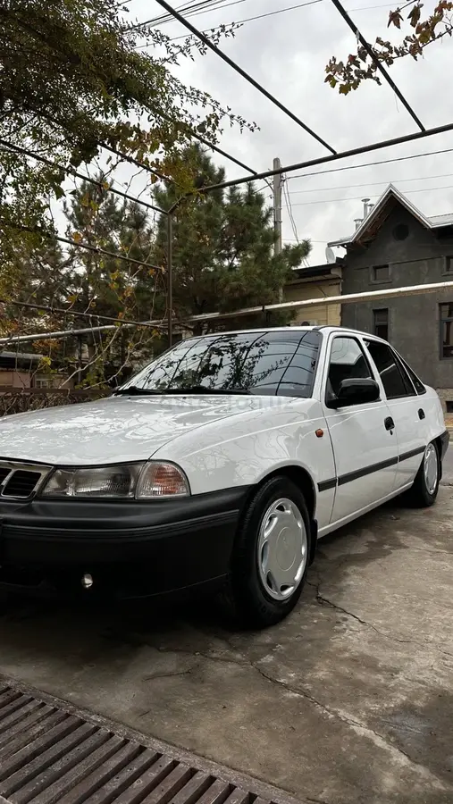 Daewoo Nexia — 3