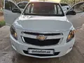 Белый Chevrolet Cobalt, 4 позиция 2025 года, КПП Автомат, в Кумкурганский район за ~14 403 y.e. id6506079