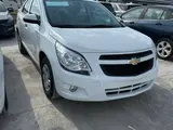 Белый Chevrolet Cobalt, 4 позиция 2024 года, КПП Автомат, в Пайарык за ~11 641 y.e. id5260318, Фото №1