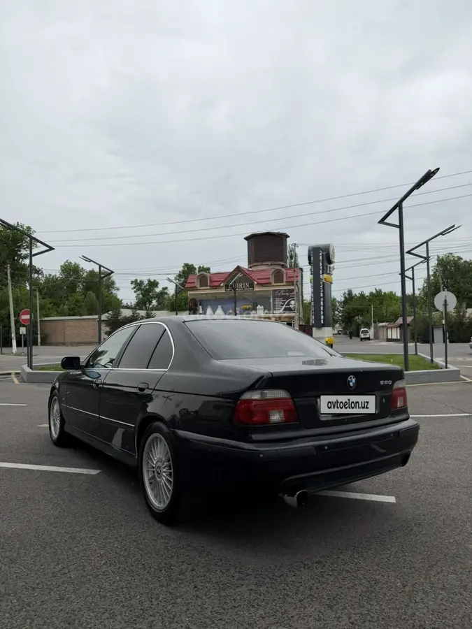 BMW 520 — 4