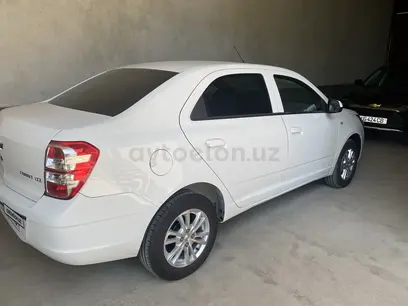 Белый Chevrolet Cobalt, 4 позиция 2024 года, КПП Автомат, в Ташкент за 12 850 y.e. id5147737