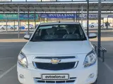 Белый Chevrolet Cobalt, 4 позиция 2023 года, КПП Автомат, в Андижан за 12 800 y.e. id5027190