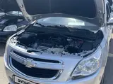 Серебристый Chevrolet Cobalt, 4 позиция 2014 года, КПП Автомат, в Ташкент за 8 000 y.e. id5234433, Фото №1