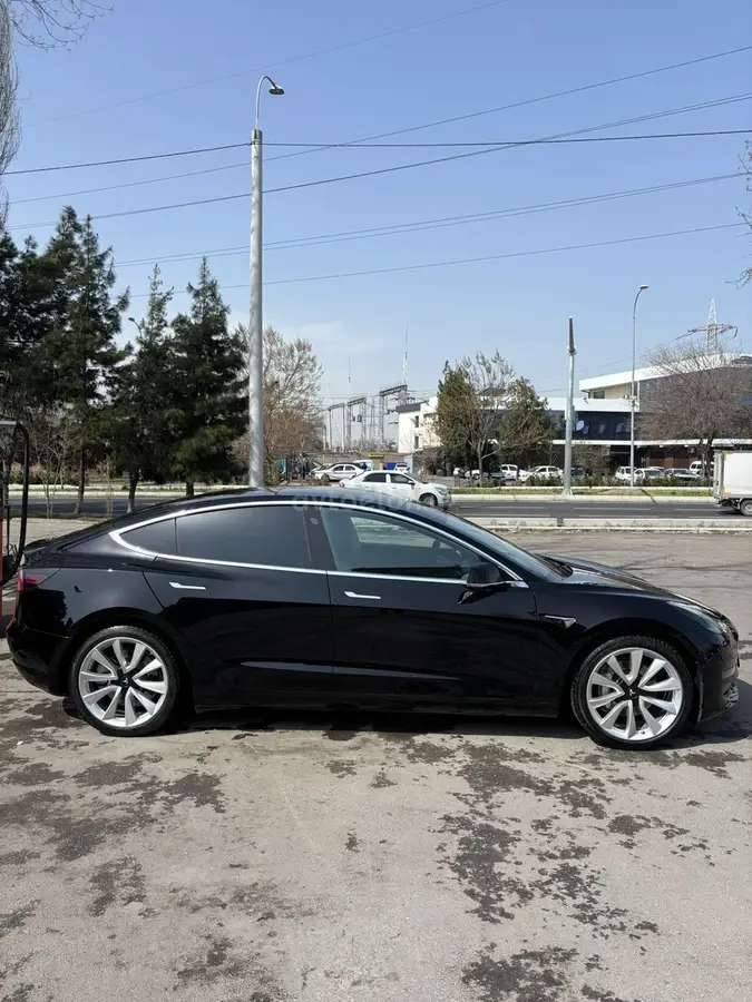 Tesla Model 3 — 4