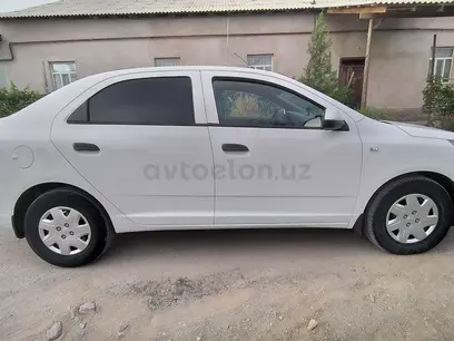 Белый Chevrolet Cobalt, 2 позиция 2019 года, КПП Механика, в Беруни за ~9 877 y.e. id5208336