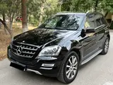 Черный Mercedes-Benz ML 350 2010 года, КПП Автомат, в Ташкент за 23 500 y.e. id6368233, Фото №1