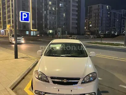Белый Chevrolet Gentra, 3 позиция 2024 года, КПП Автомат, в Ташкент за 14 000 y.e. id5223928