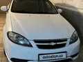 Белый Chevrolet Gentra, 1 позиция 2015 года, КПП Механика, в Ташкент за 9 200 y.e. id6429102