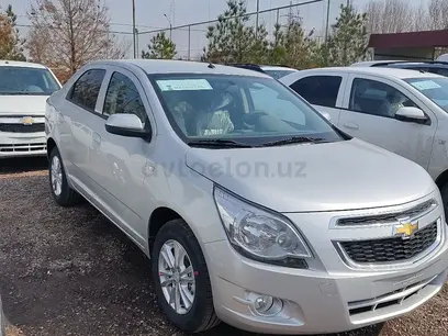 Серебристый Chevrolet Cobalt, 4 позиция 2024 года, КПП Автомат, в Ташкент за 13 200 y.e. id4988081