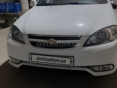 Белый Chevrolet Gentra, 3 позиция 2022 года, КПП Автомат, в Андижан за 13 000 y.e. id5219877