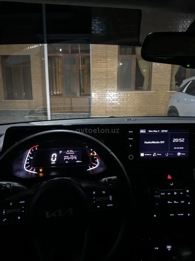 Kia Sonet — 3