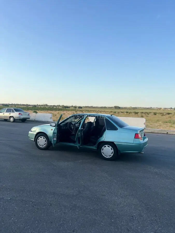 Daewoo Nexia II — 4