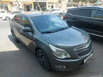 Мокрый асфальт Chevrolet Cobalt, 3 позиция 2015 года, КПП Автомат, в Ташкент за 10 500 y.e. id4958736