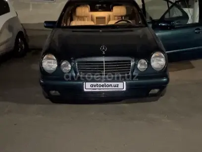 Зеленый Mercedes-Benz E 230 1996 года, КПП Автомат, в Ташкент за 9 500 y.e. id4984917