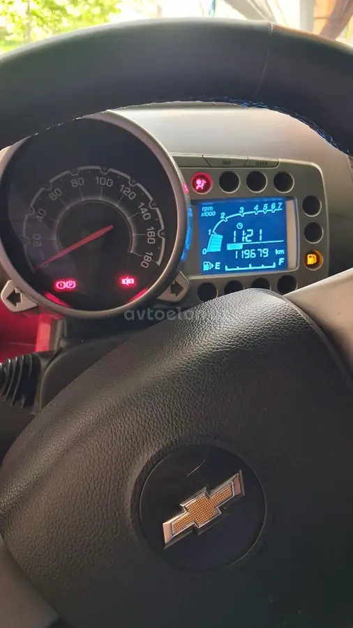 Chevrolet Spark 2010 — 3