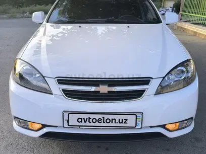Oq Chevrolet Gentra, 1 pozitsiya 2018 yil, КПП Mexanika, shahar Qo'qon uchun 9 900 у.е. id5185288