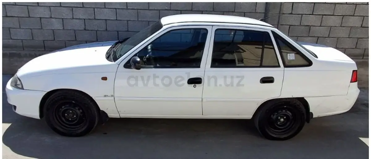 Daewoo Nexia II — 3