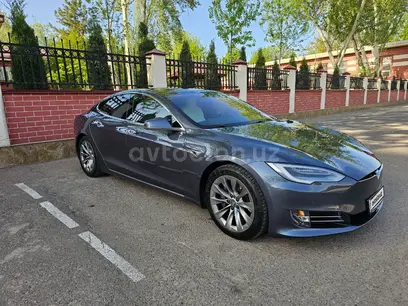 Мокрый асфальт Tesla Model S 2020 года, КПП Автомат, в Ташкент за 44 800 y.e. id4978386