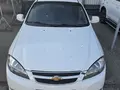 Белый Chevrolet Gentra, 3 позиция 2021 года, КПП Автомат, в Ташкент за 11 999 y.e. id6618400