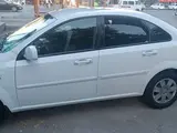 Белый Chevrolet Lacetti, 1 позиция Газ-бензин 2021 года, КПП Механика, в Ташкент за 12 000 y.e. id5227244, Фото №1