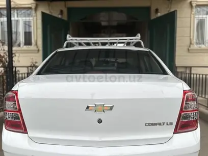 Белый Chevrolet Cobalt, 1 позиция 2013 года, в Ташкент за 8 500 y.e. id4901597