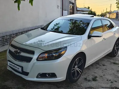 Белый Chevrolet Malibu, 3 позиция 2012 года, КПП Автомат, в Алмалык за 12 600 y.e. id5184966