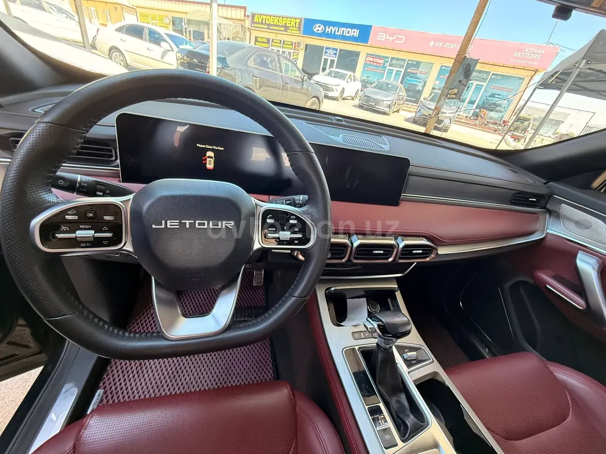 Jetour X70 Plus — 3