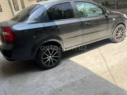 Мокрый асфальт Chevrolet Nexia 3, 2 позиция 2018 года, КПП Механика, в Ташкент за 7 050 y.e. id5211469