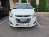Белый Chevrolet Spark, 4 евро позиция 2018 года, КПП Автомат, в Ташкент за 8 000 y.e. id5216385, Фото №1