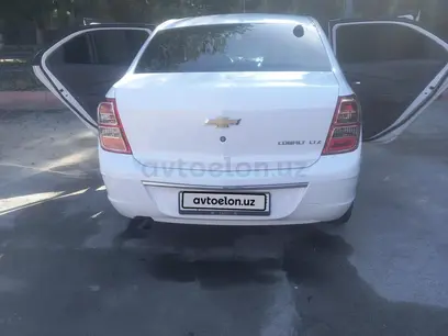 Белый Chevrolet Cobalt, 4 позиция 2021 года, КПП Автомат, в Ташкент за 11 200 y.e. id5170810