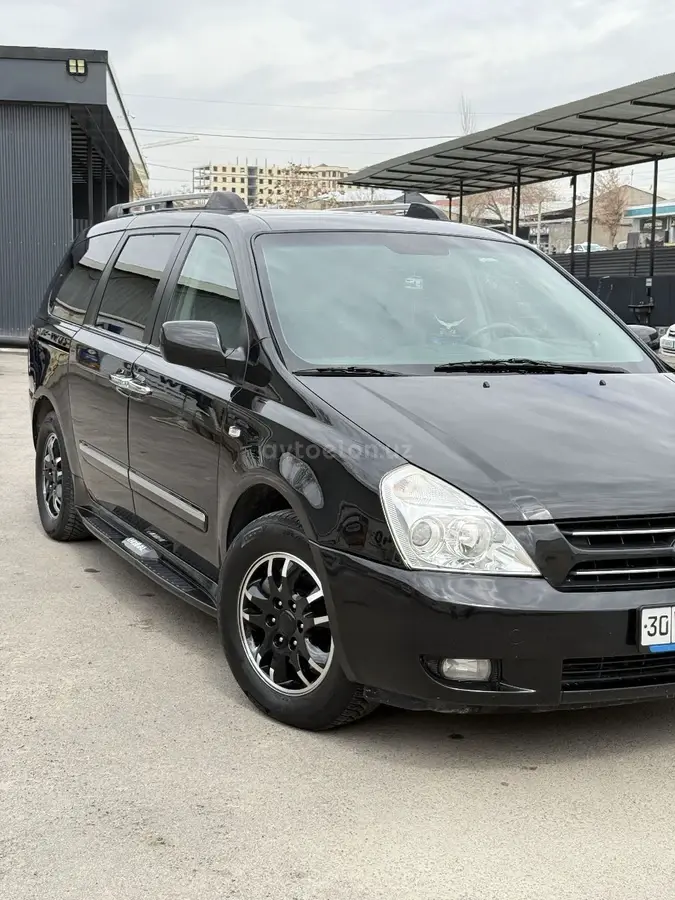 Kia Carnival — 2