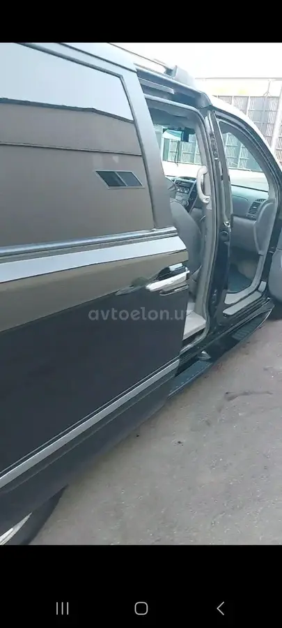 Kia Carnival — 7