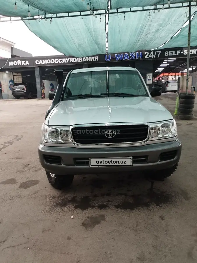 Toyota Land Cruiser — 2