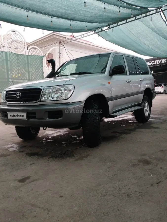 Toyota Land Cruiser — 8