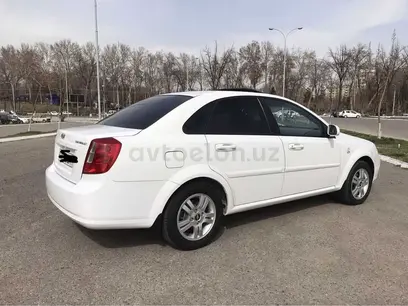 Oq Chevrolet Lacetti, 3 pozitsiya 2013 yil, КПП Avtomat, shahar Qarshi uchun ~8 731 у.е. id5149981