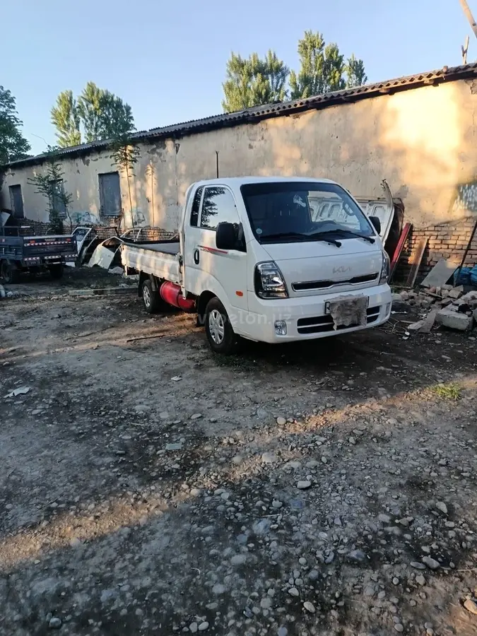 Kia Bongo — 5