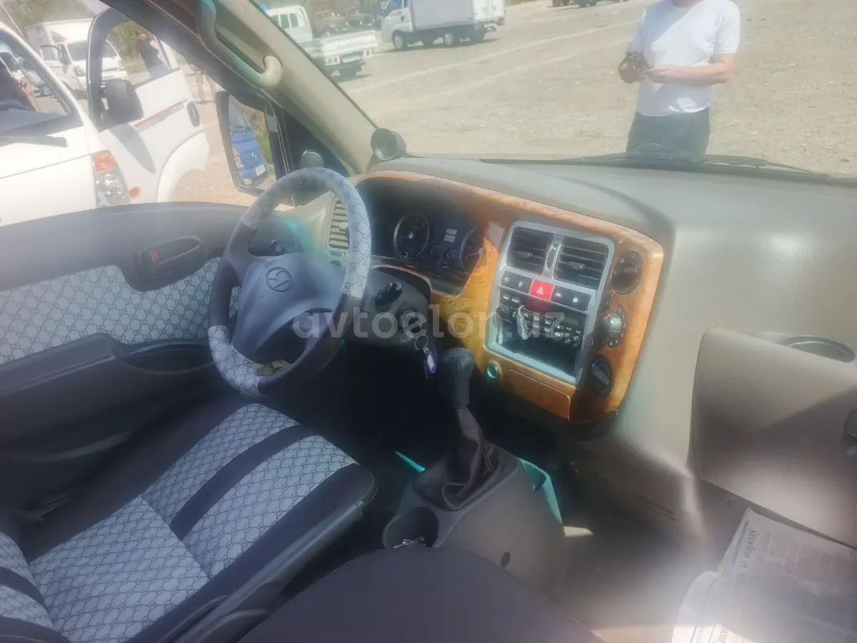 Hyundai Porter — 2
