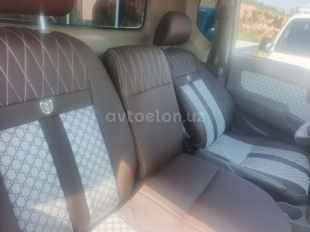 Hyundai Porter — 4