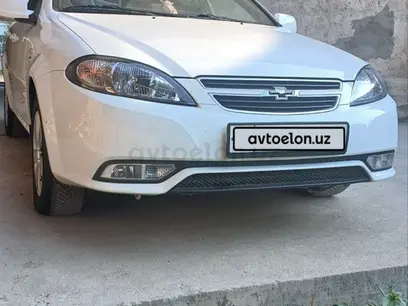 Белый Chevrolet Gentra, 1 позиция 2023 года, КПП Механика, в Самарканд за 11 400 y.e. id6383742