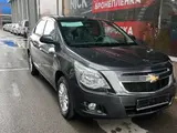 Мокрый асфальт Chevrolet Cobalt, 4 позиция 2024 года, КПП Автомат, в Ташкент за 12 550 y.e. id5212347