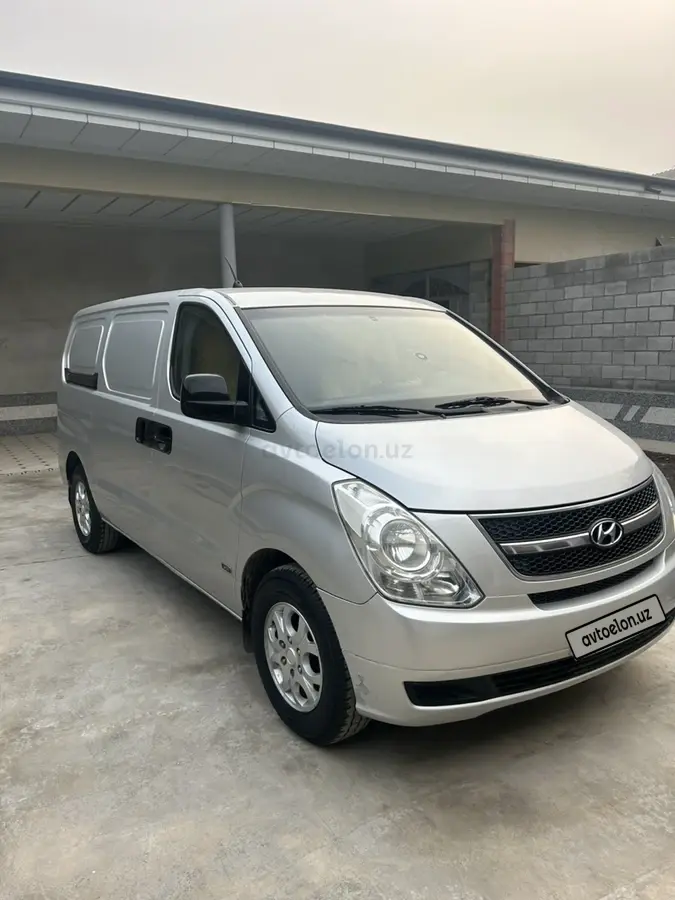 Hyundai Starex 2009 — 2
