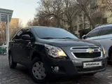 Мокрый асфальт Chevrolet Cobalt, 4 позиция 2023 года, КПП Автомат, в Ташкент за 11 549 y.e. id5211371, Фото №1