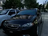 Черный Chevrolet Gentra, 3 позиция 2024 года, КПП Автомат, в Бухара за 14 200 y.e. id6431656, Фото №1