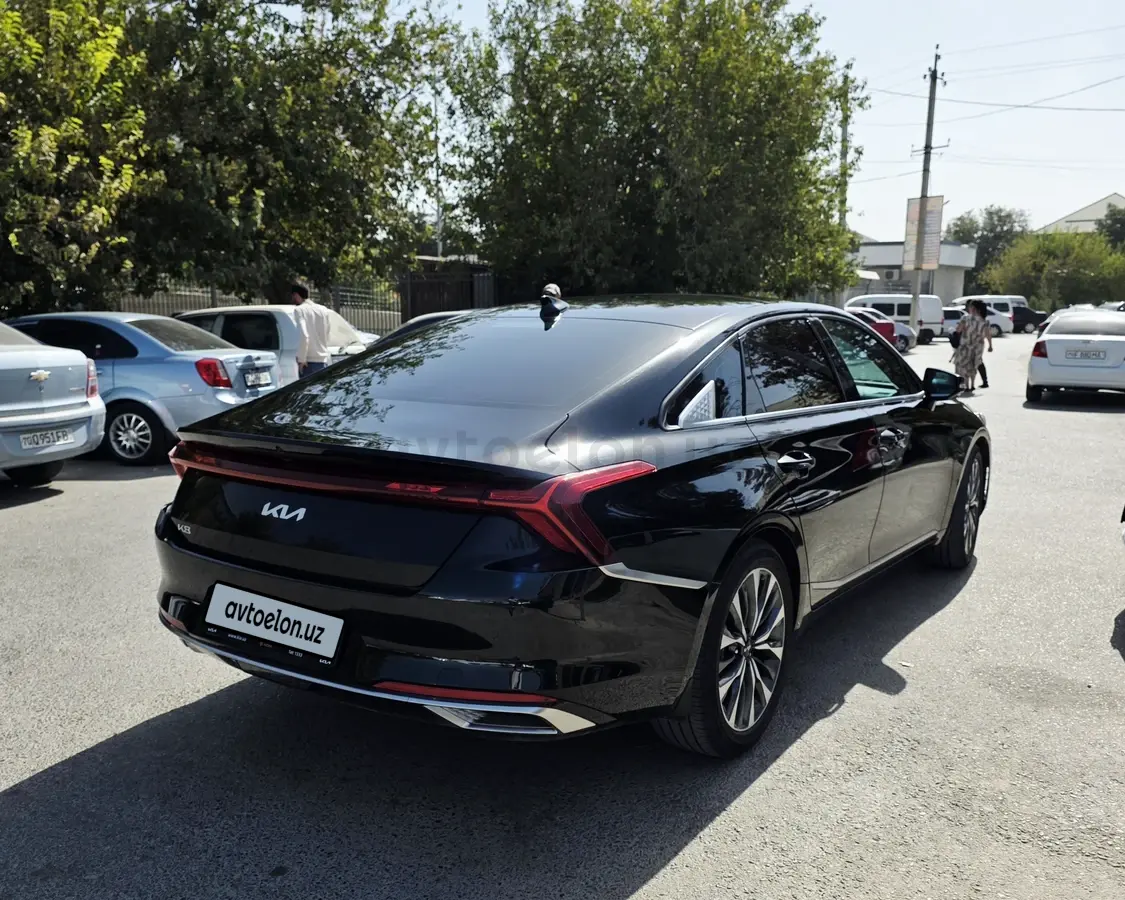 Kia K8 — 4