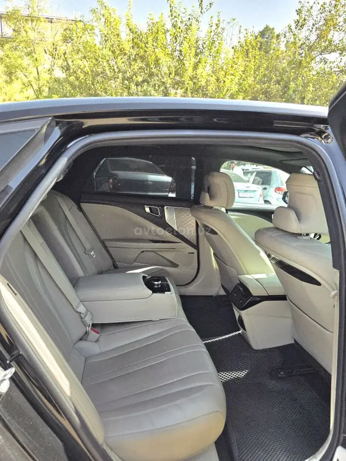 Kia K8 — 5